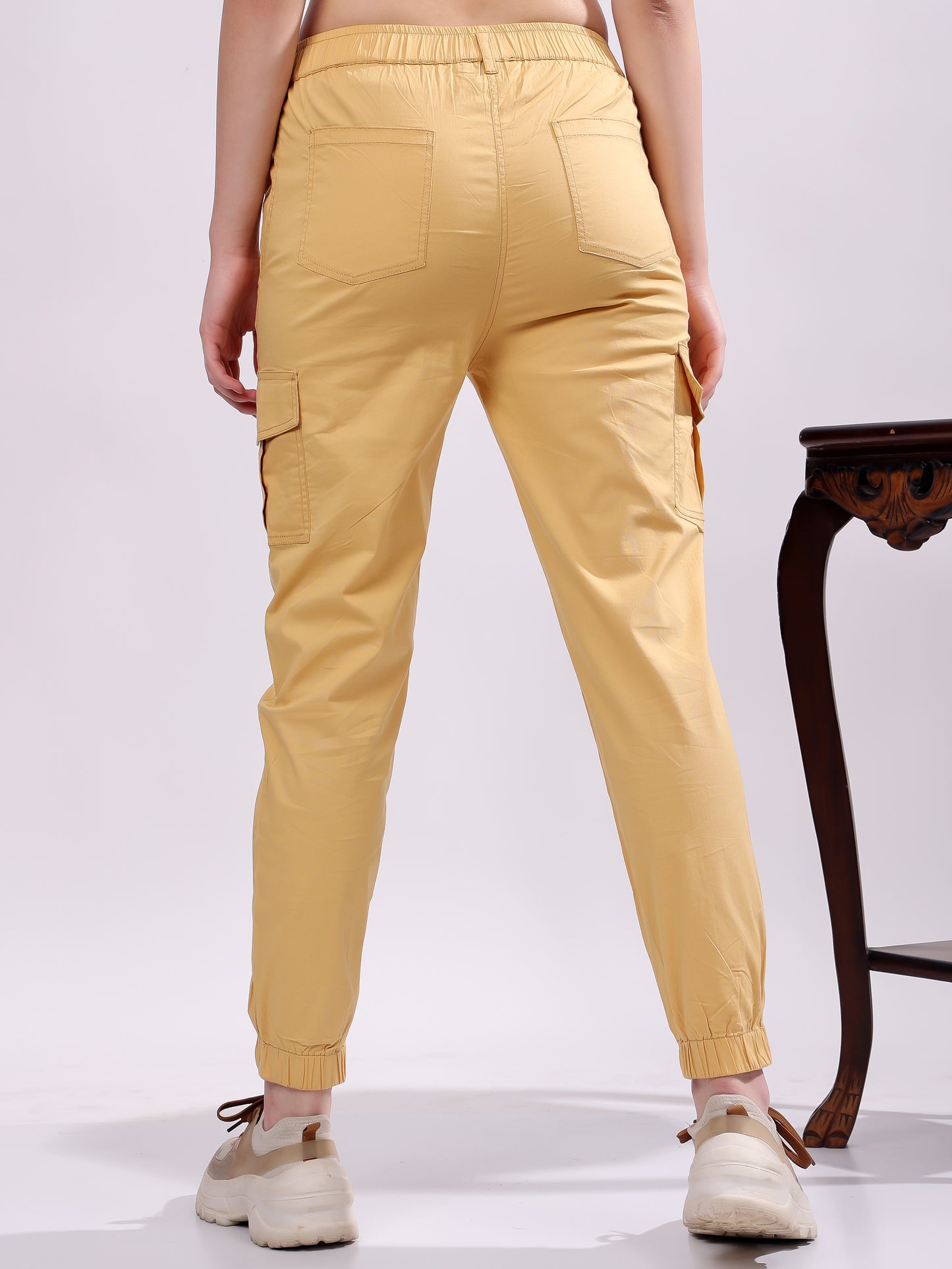 Women Pure Cotton Mid-Rise Cargo Joggers