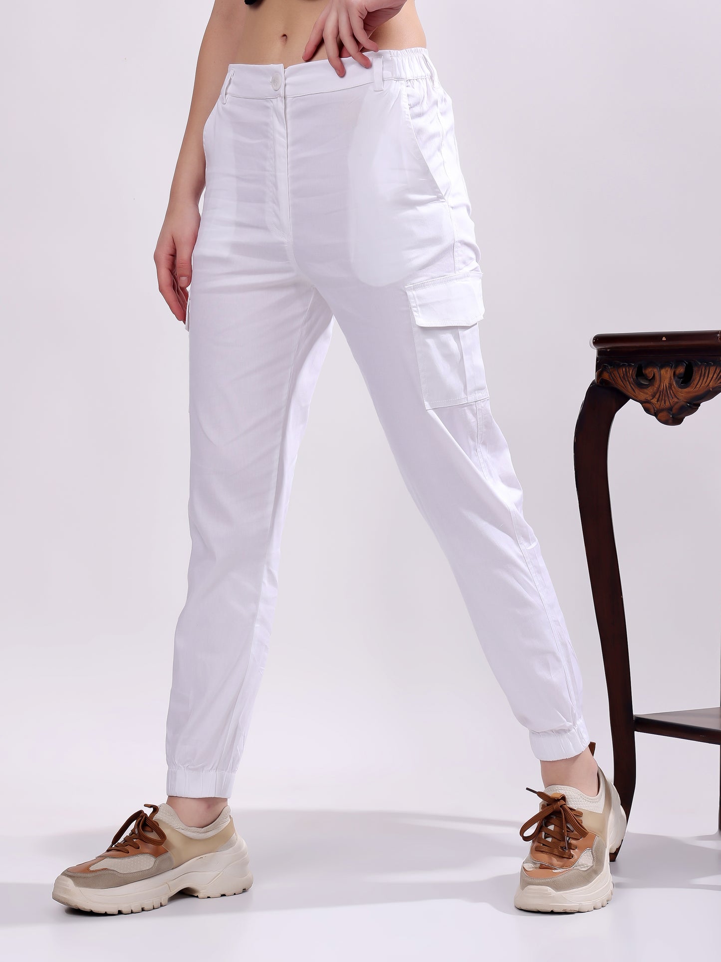 Women Pure Cotton Mid-Rise Cargo Joggers