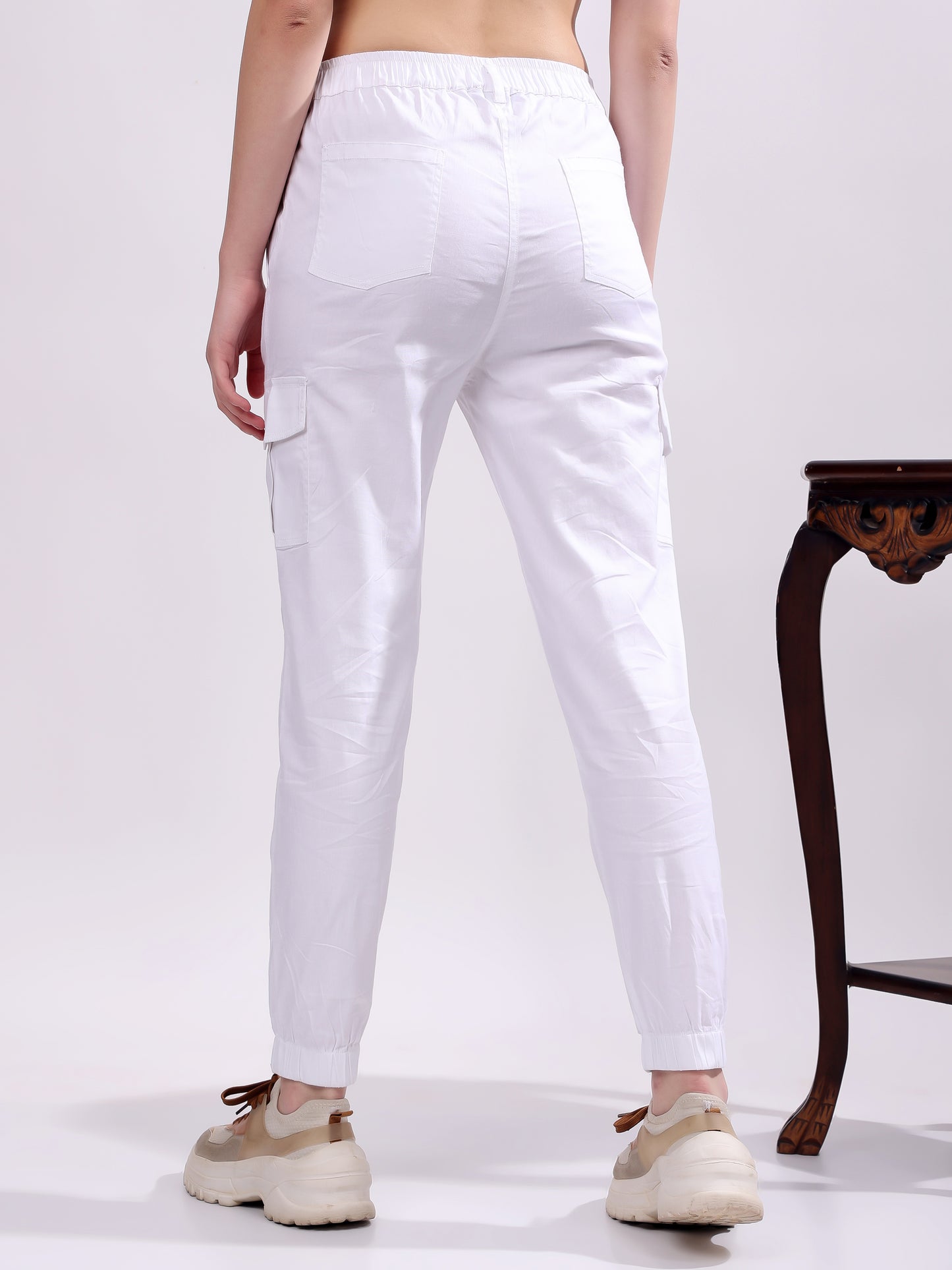 Women Pure Cotton Mid-Rise Cargo Joggers