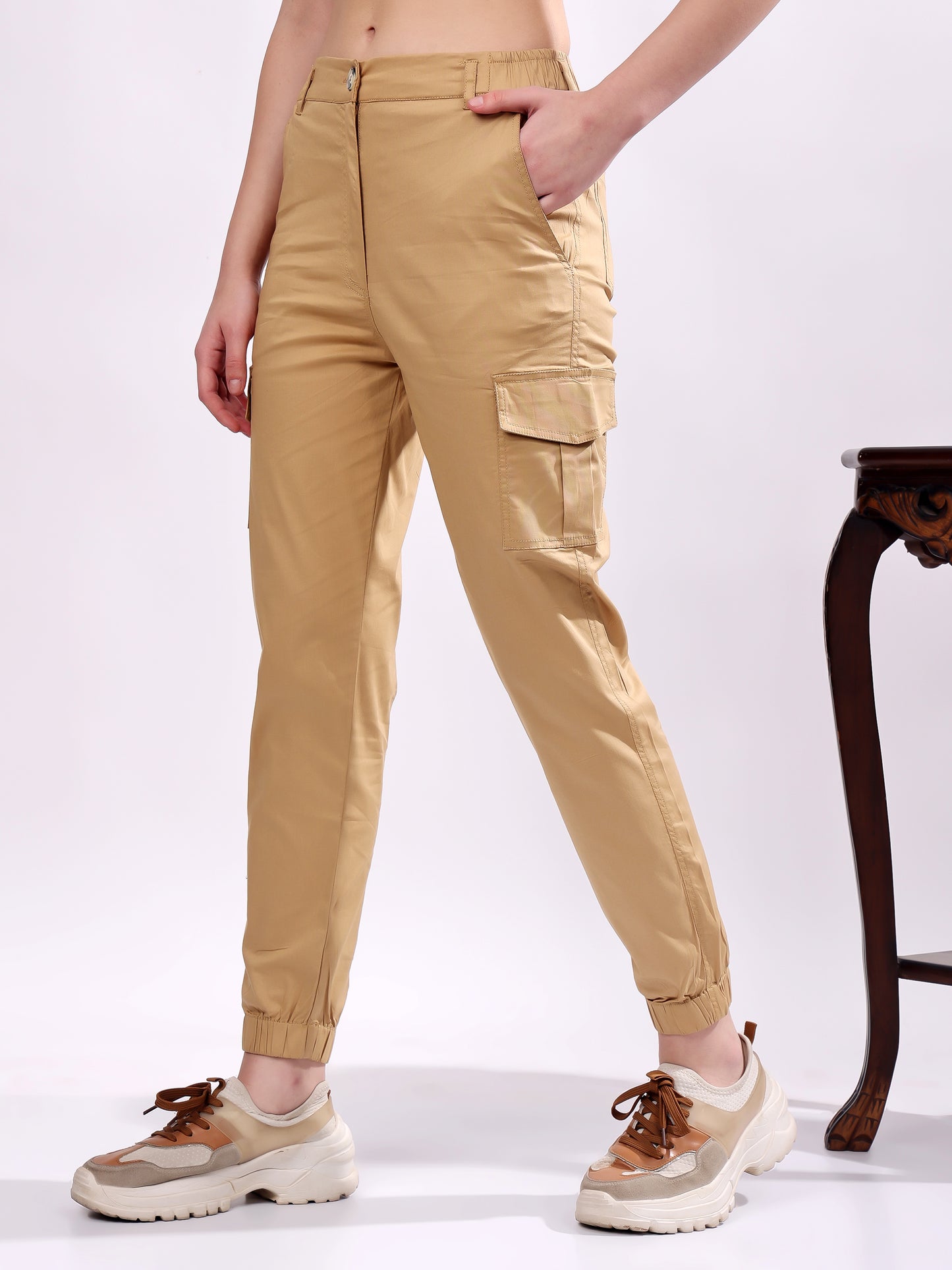 Women Pure Cotton Mid-Rise Cargo Joggers