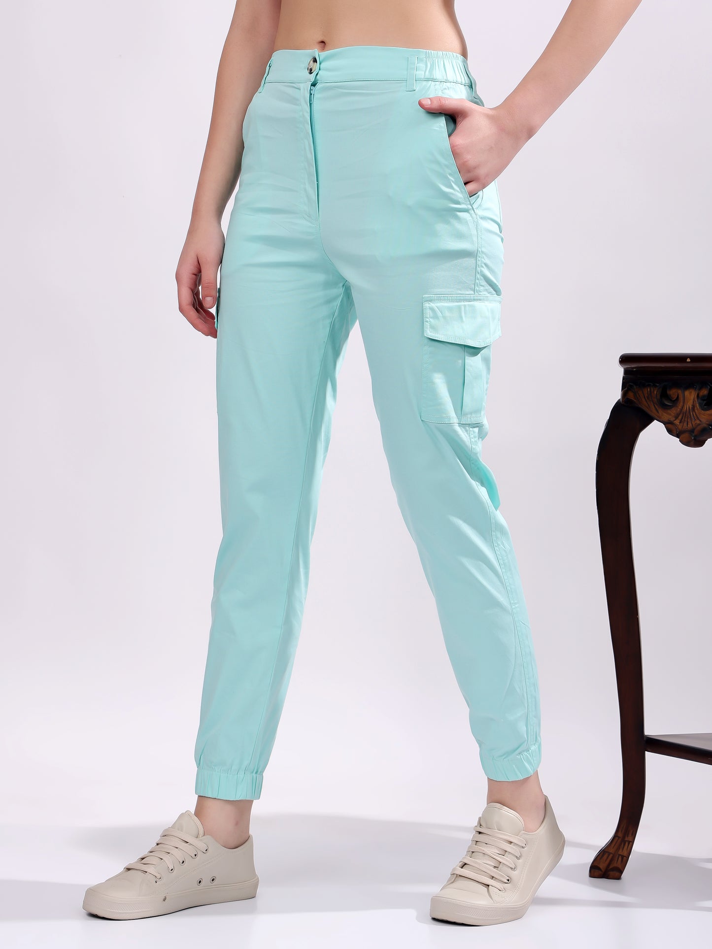 Women Pure Cotton Mid-Rise Cargo Joggers