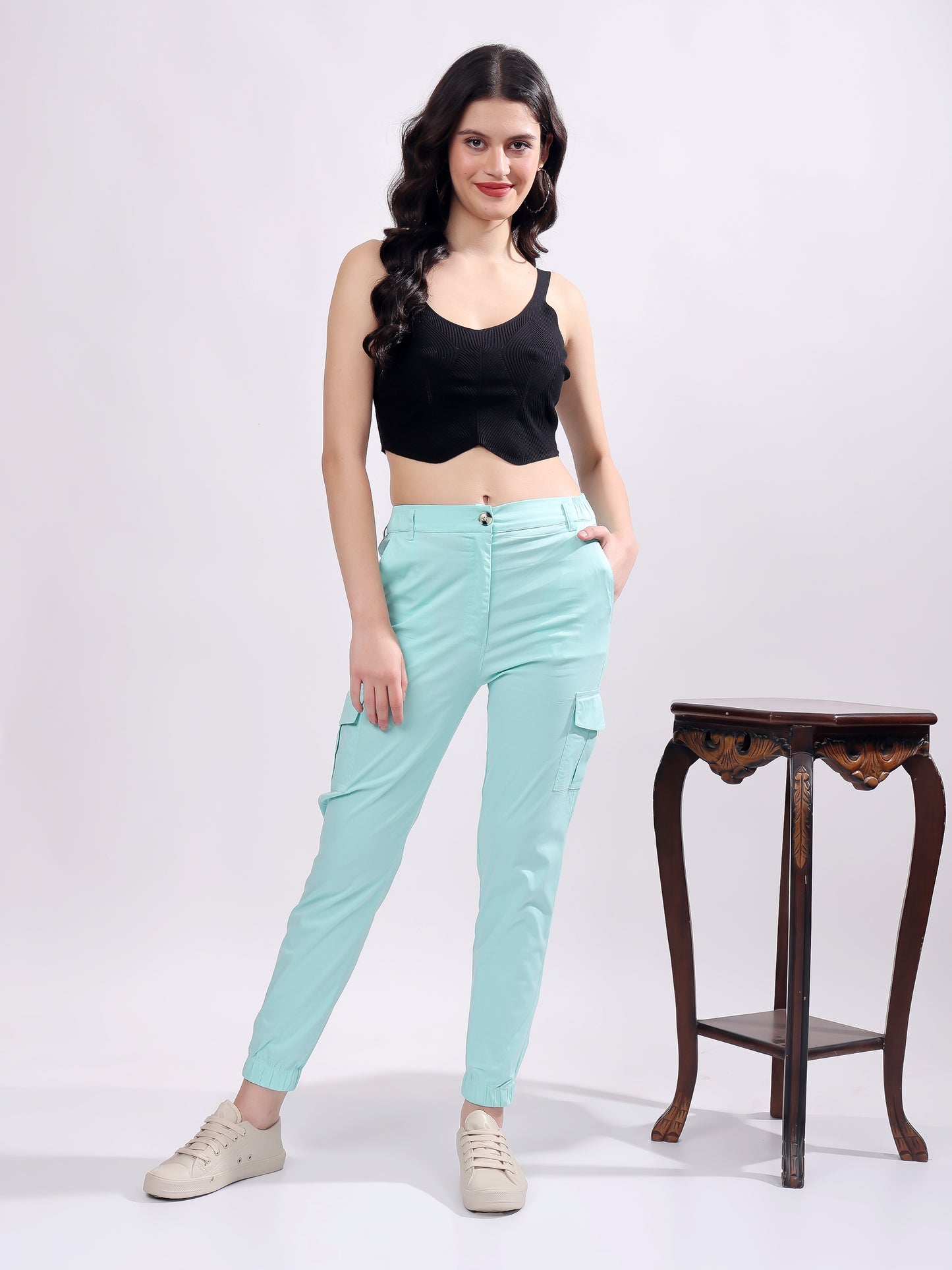 Women Pure Cotton Mid-Rise Cargo Joggers