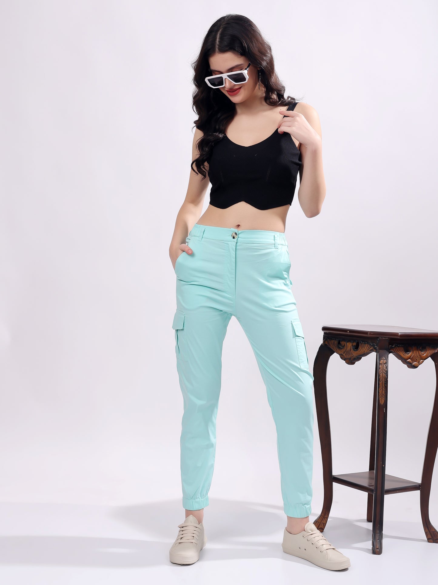 Women Pure Cotton Mid-Rise Cargo Joggers