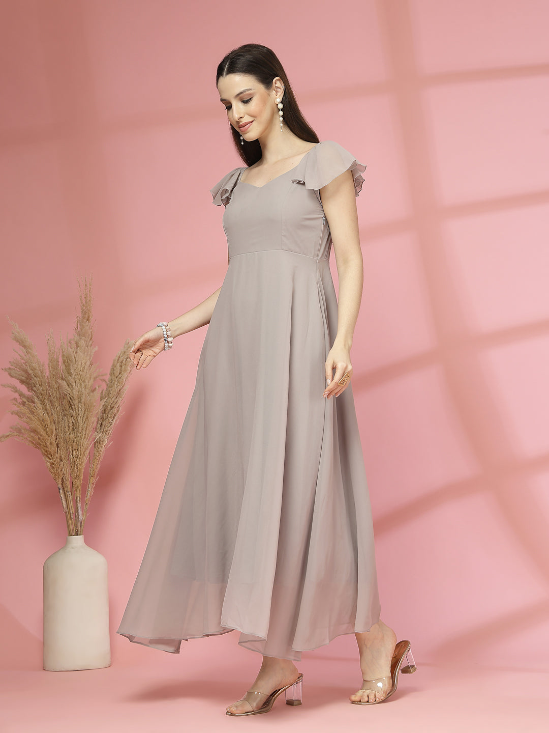 Solid Georgette Fit & Flare Dress Sleeveless, Sweetheart Neck Strape Frill Pattern