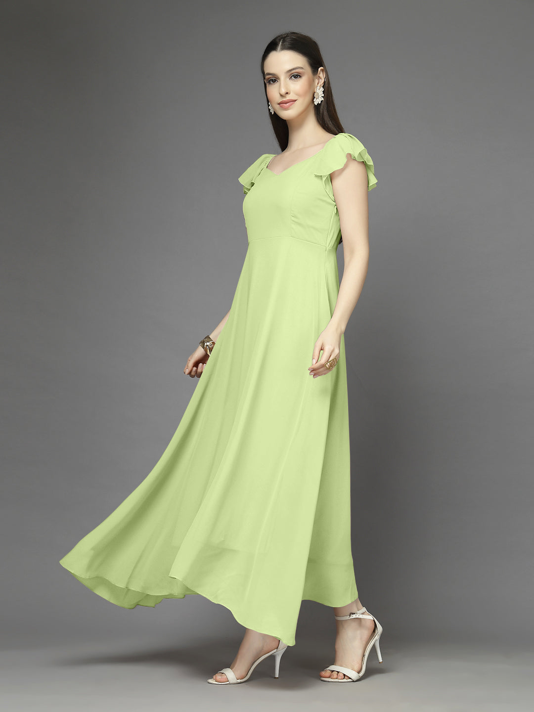 Solid Georgette Fit & Flare Dress Sleeveless, Sweetheart Neck Strape Frill Pattern