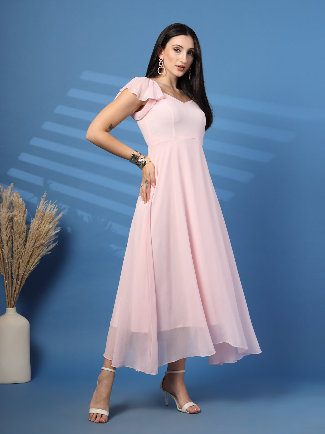 Solid Georgette Fit & Flare Dress Sleeveless, Sweetheart Neck Strape Frill Pattern