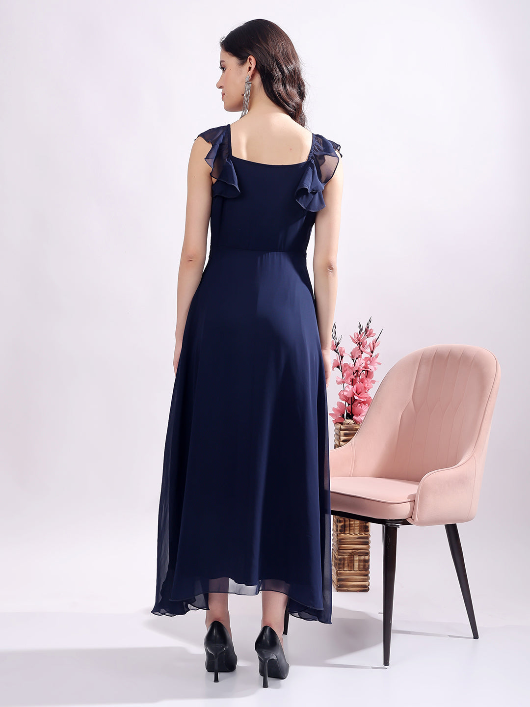Solid Georgette Fit & Flare Dress Sleeveless, Sweetheart Neck Strape Frill Pattern