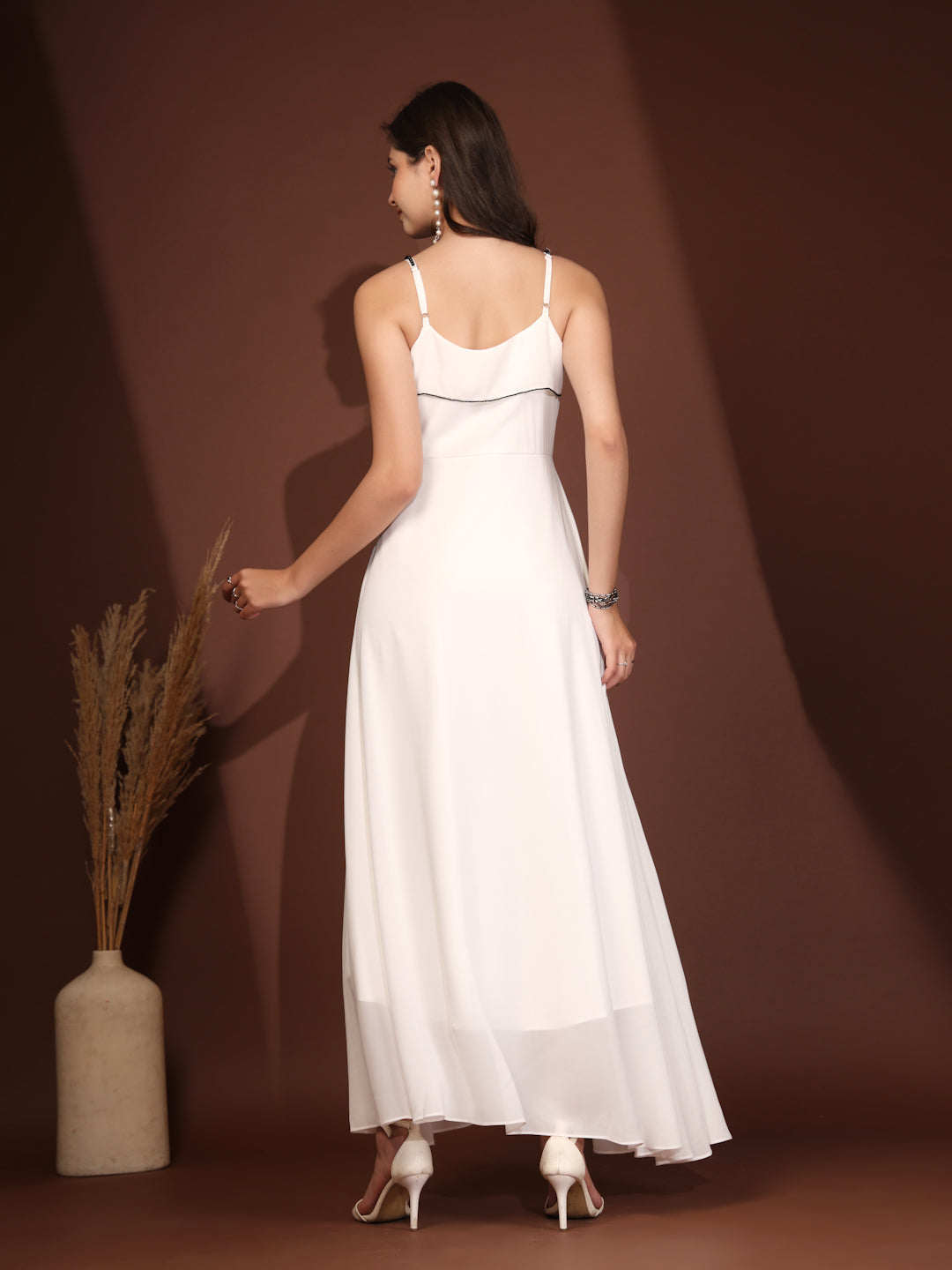 Solid Georgette Dress, Sleeveless, Striped Embroidery Pattern