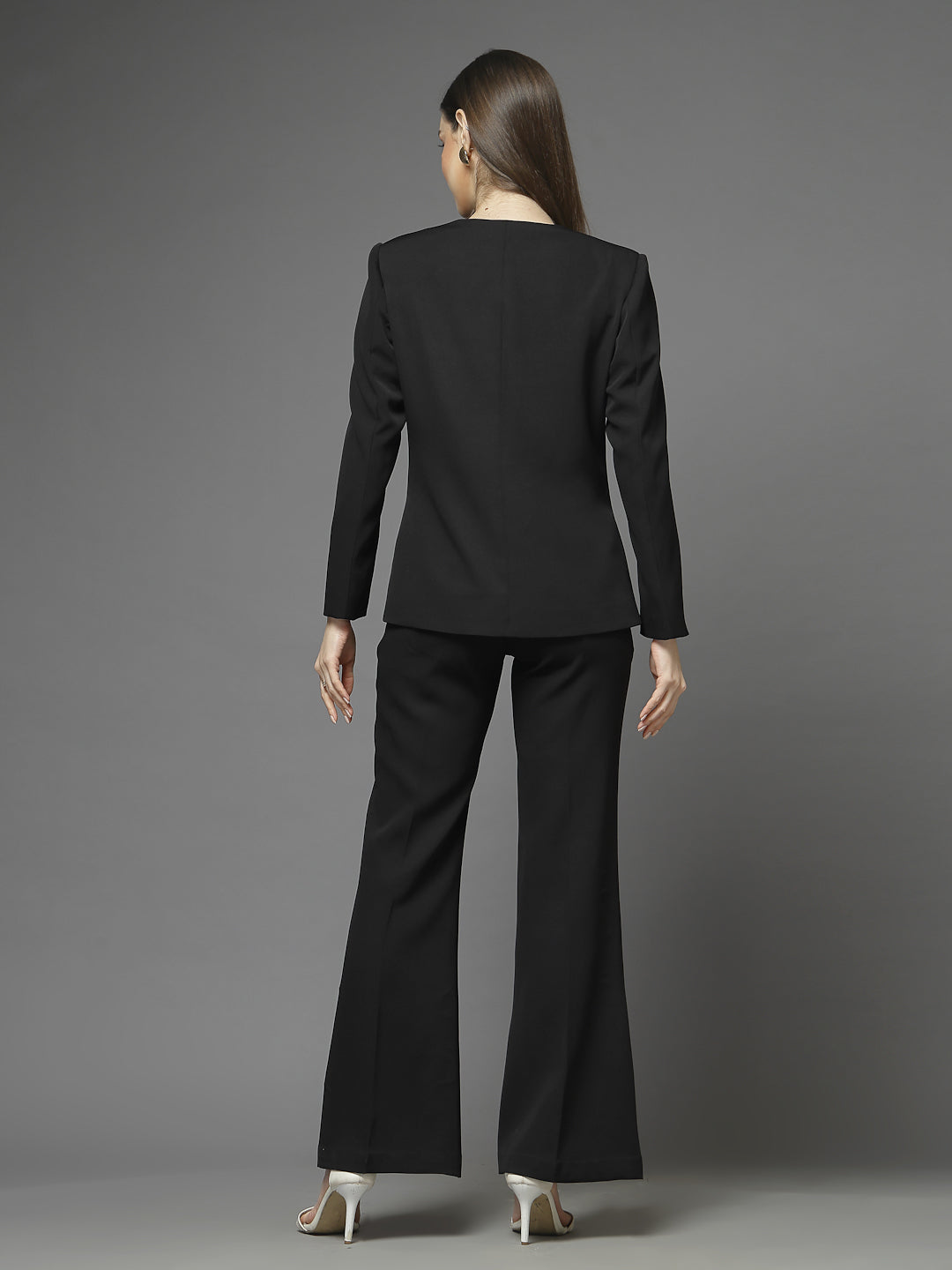 Women Solid Single-Breasted Two-Piece Suit