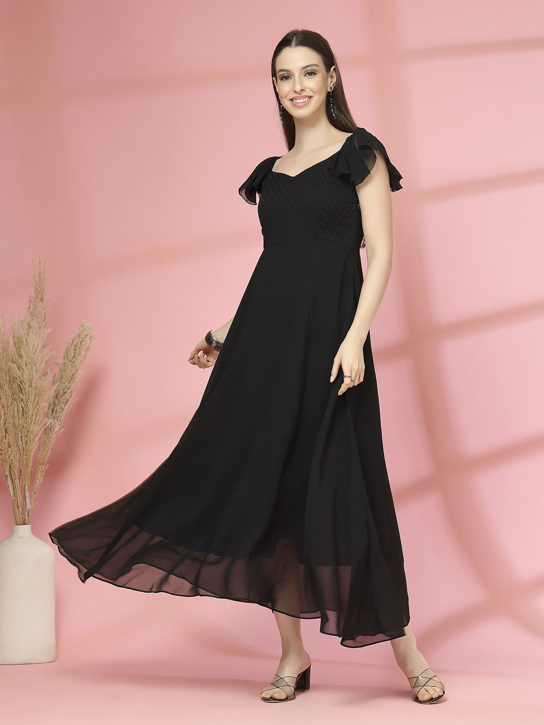 Georgette & Jhik-Jhak Long Dress with Sweetheart Neck