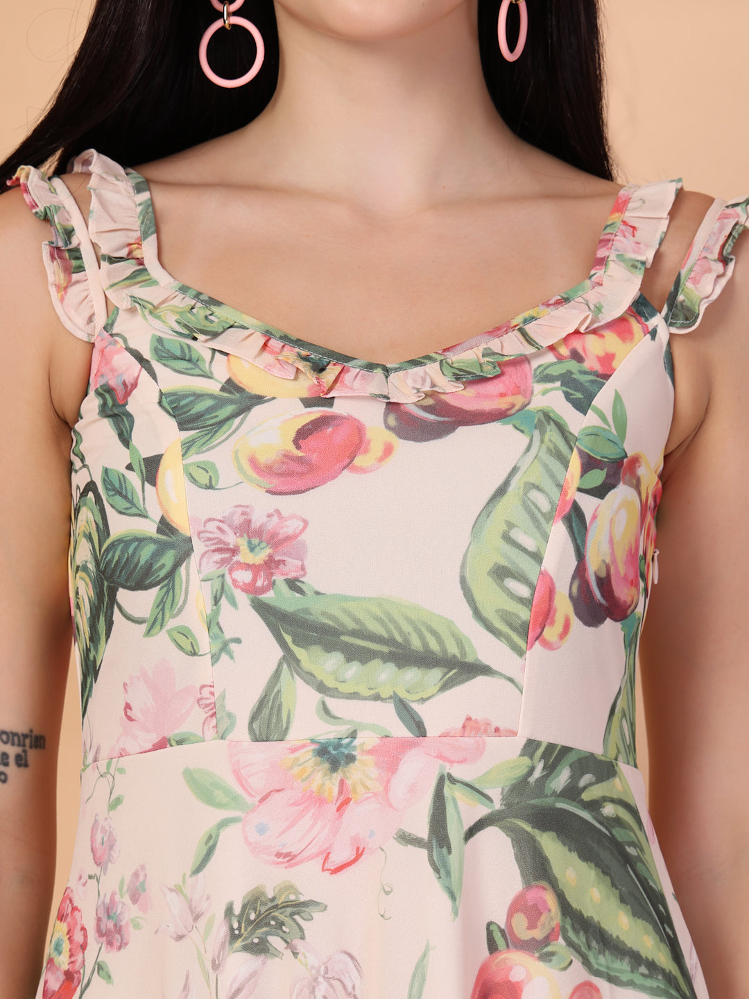 Solid Georgette Long Dress, Neck Frill Sleeveless