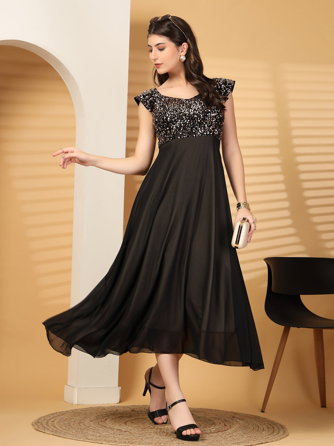 Zara Solid Sequin Fit & Flare Dress Sleeveless, Sweetheart Neck Strape Frill Pattern