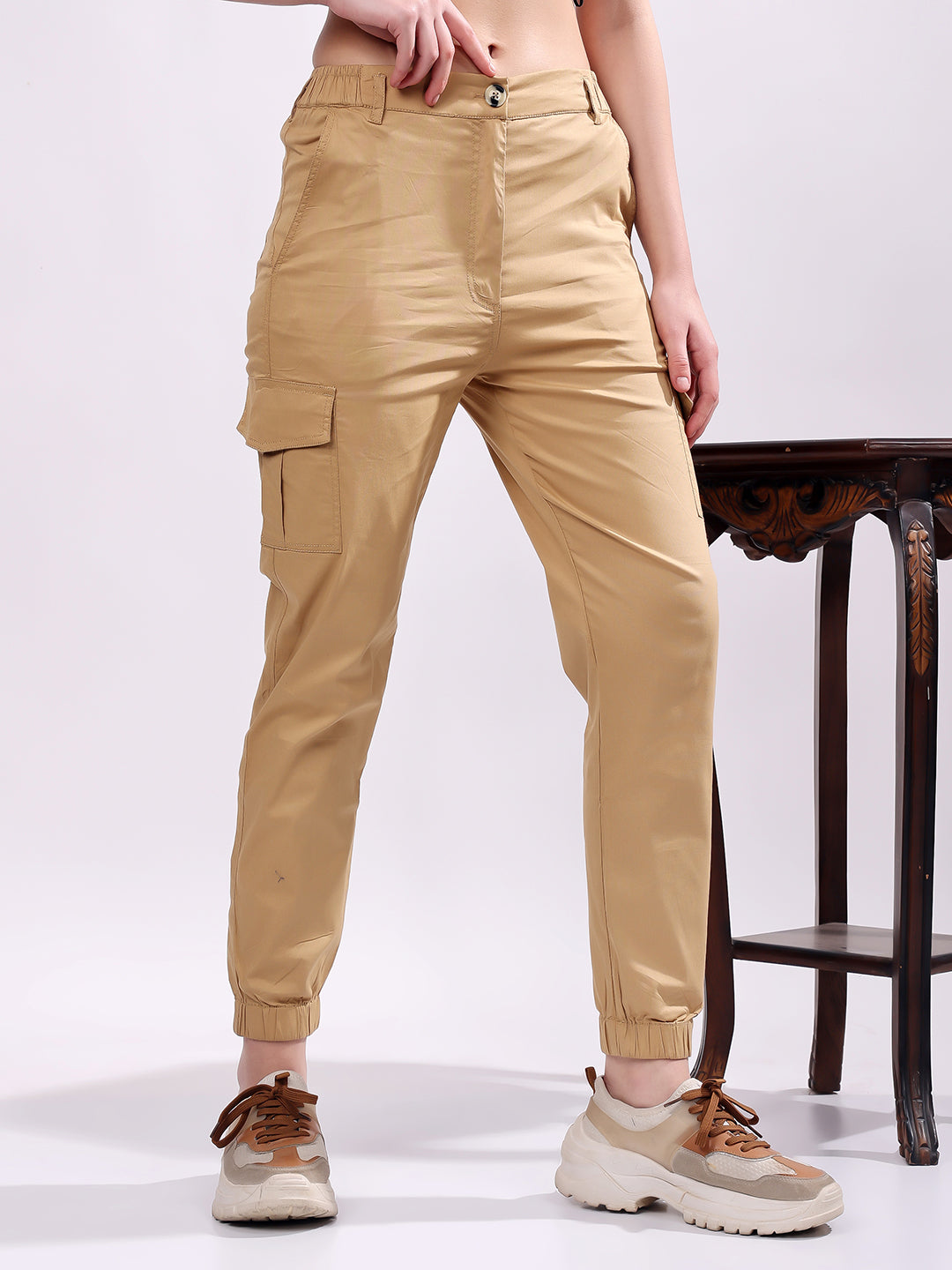 Women Pure Cotton Mid-Rise Cargo Joggers