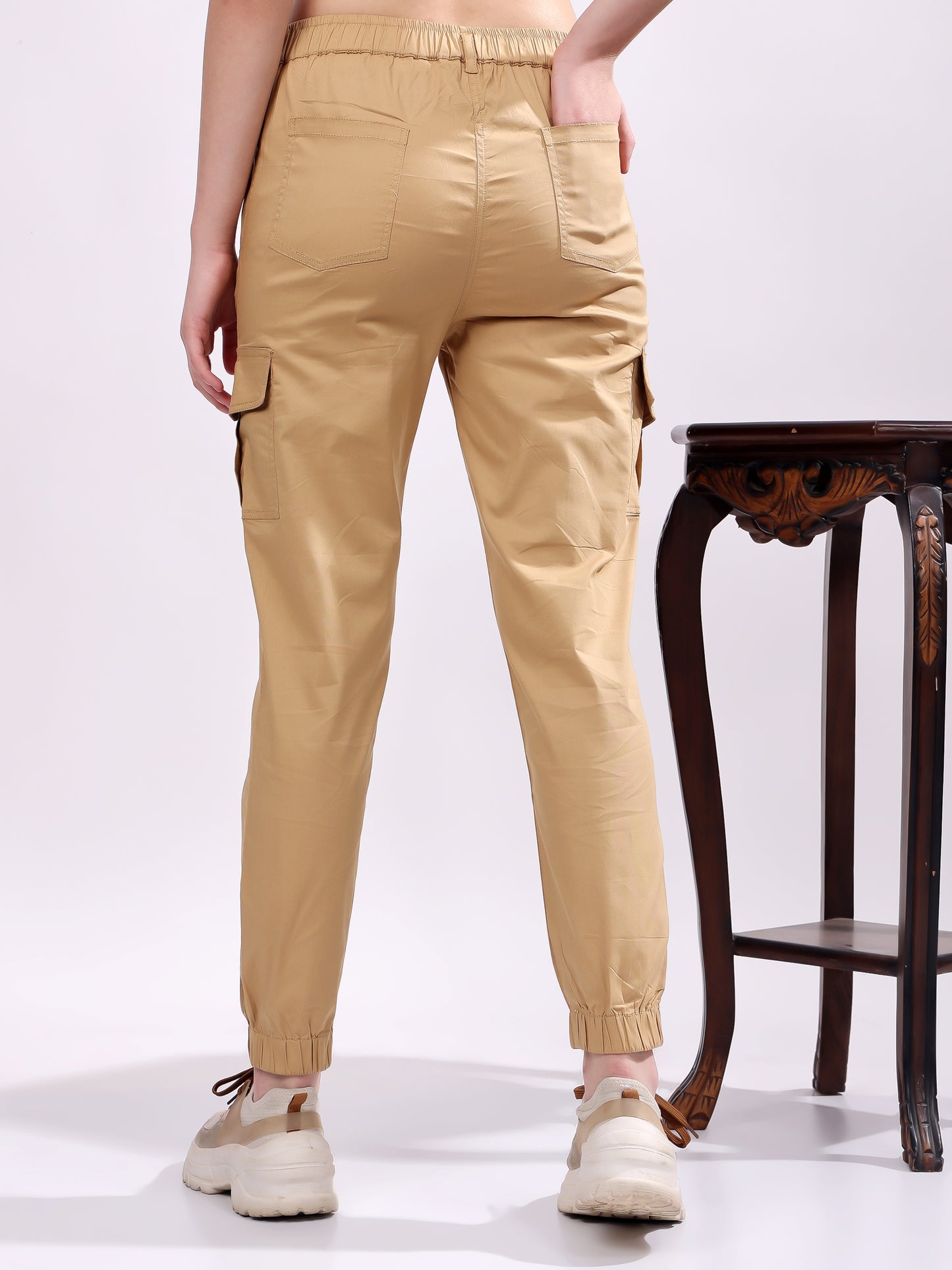 Women Pure Cotton Mid-Rise Cargo Joggers